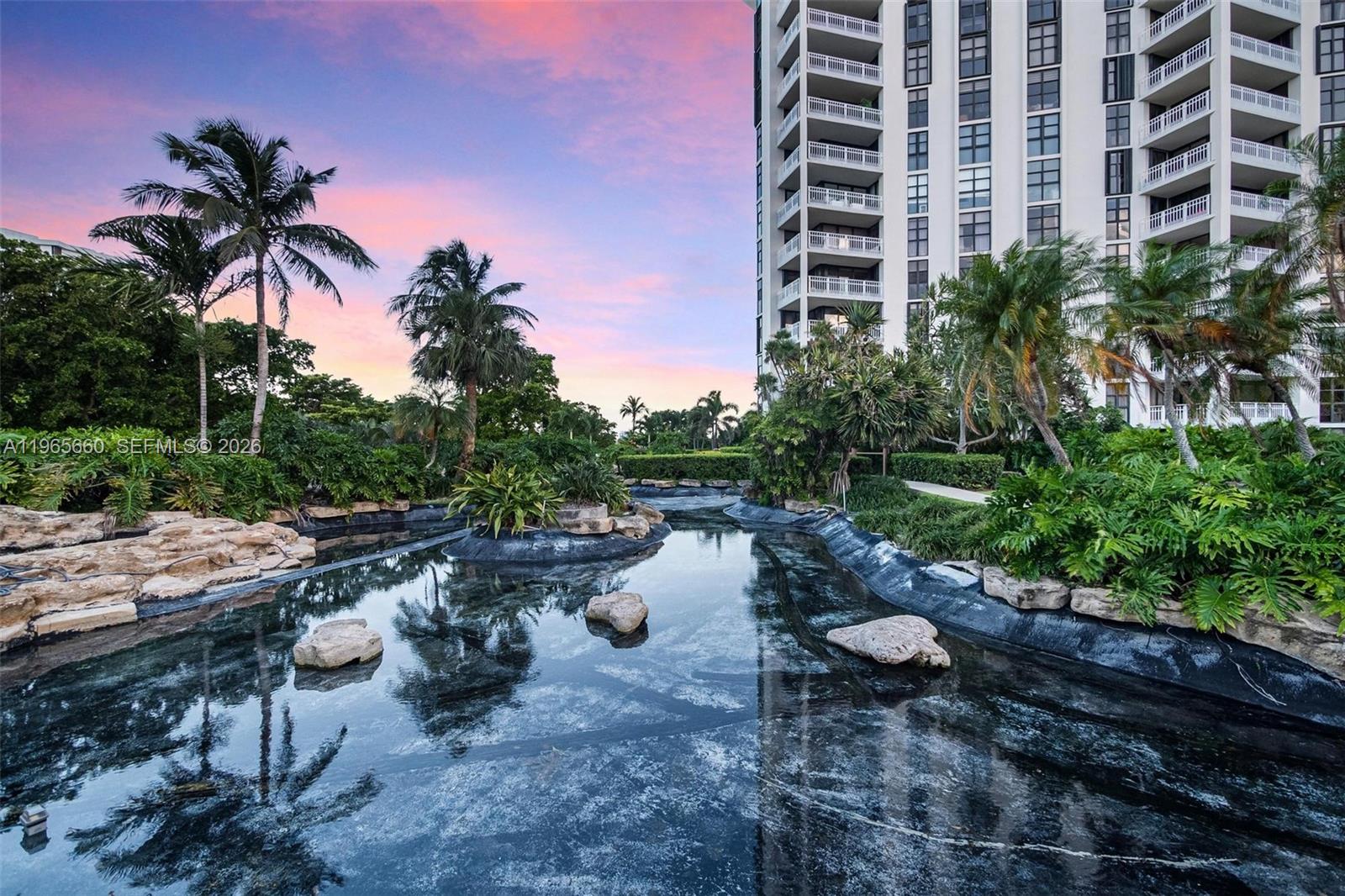 1000 Quayside Ter #408 Miami, FL 33138