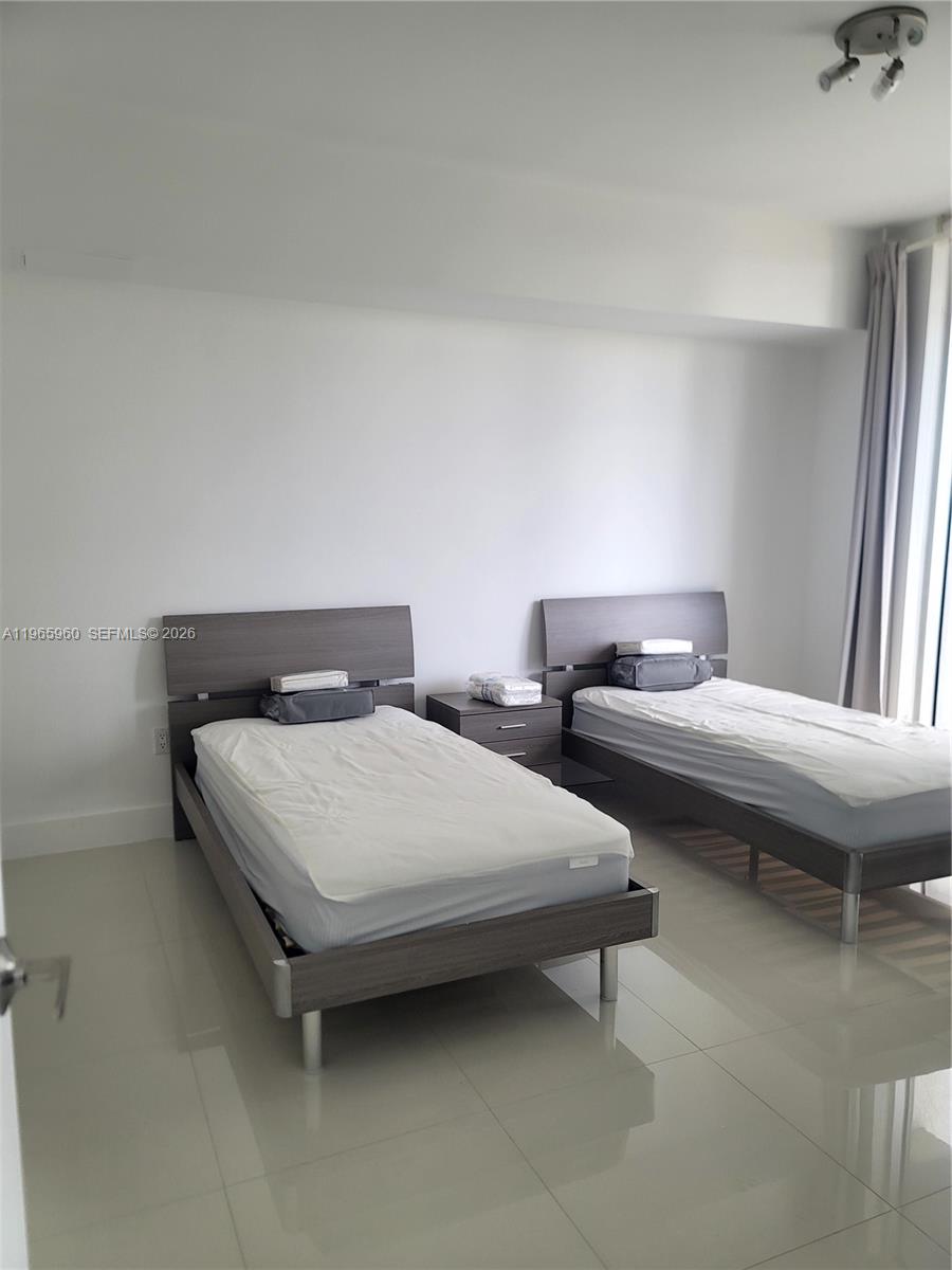 image Icon Brickell I9