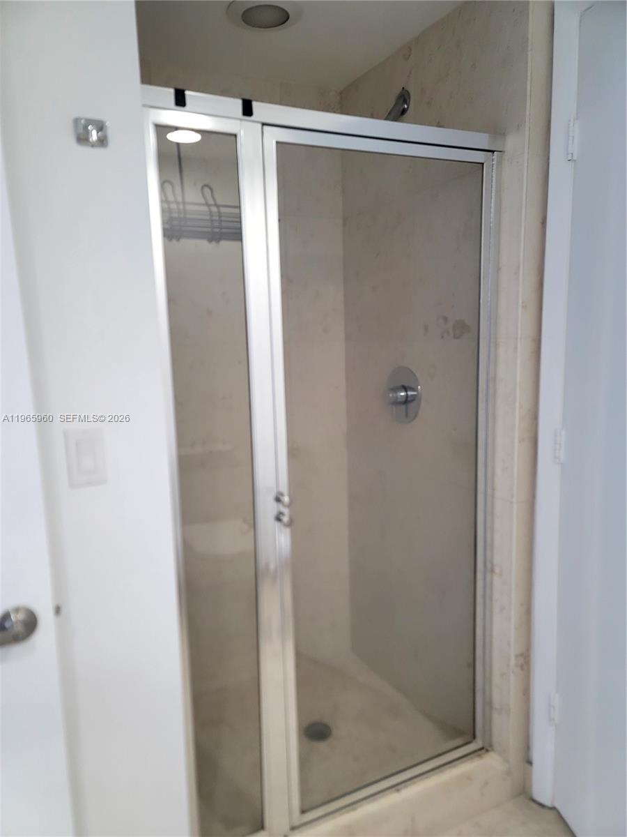 image Icon Brickell I12