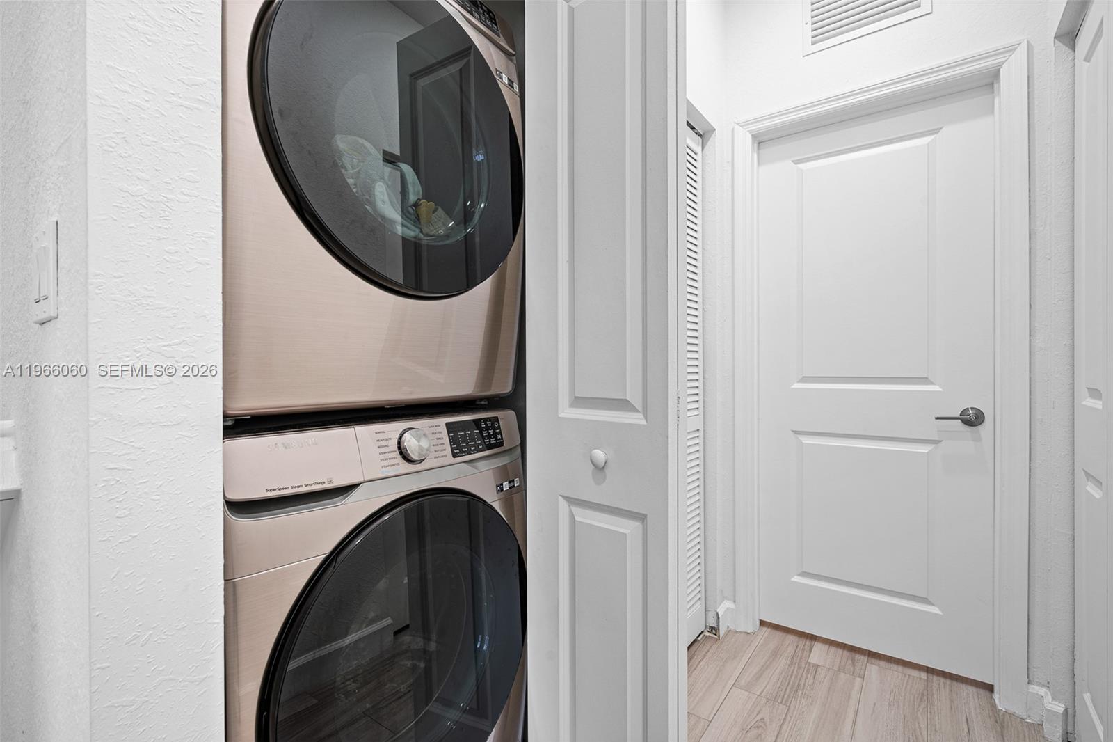 9941 SW 231st Ln #9941 Miami, FL 33190