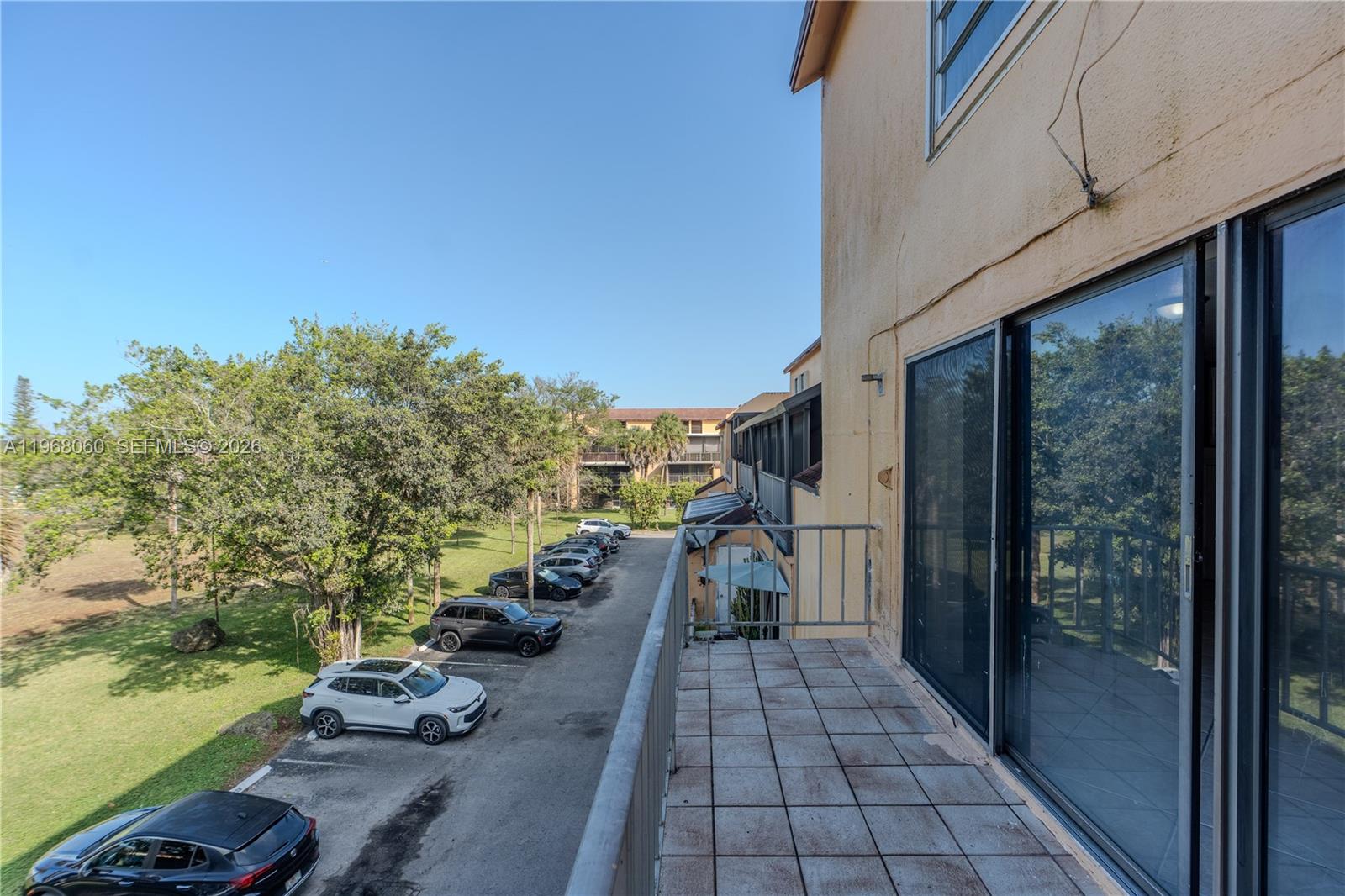 430 Commodore Dr #314 Plantation, FL 33325