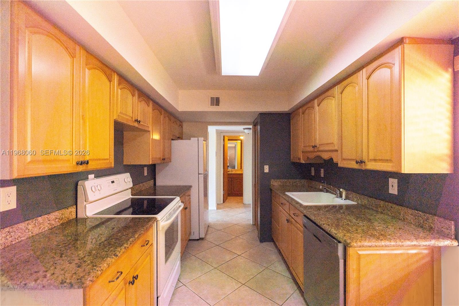 430 Commodore Dr #314 Plantation, FL 33325