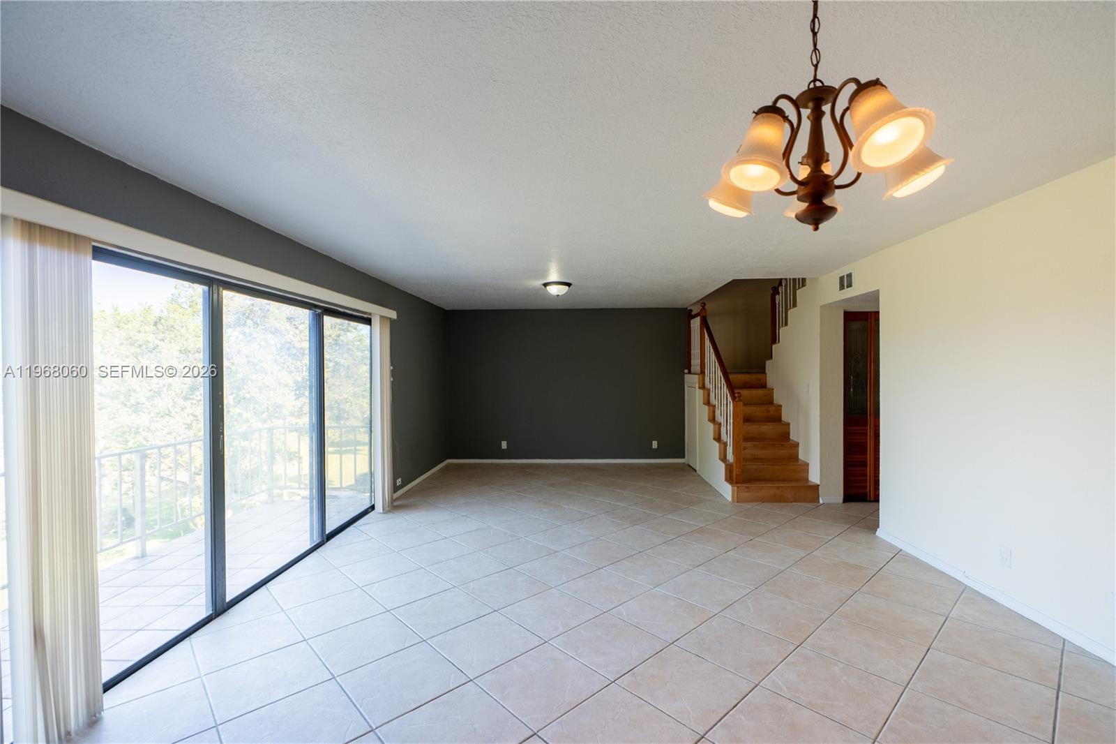 430 Commodore Dr #314 Plantation, FL 33325