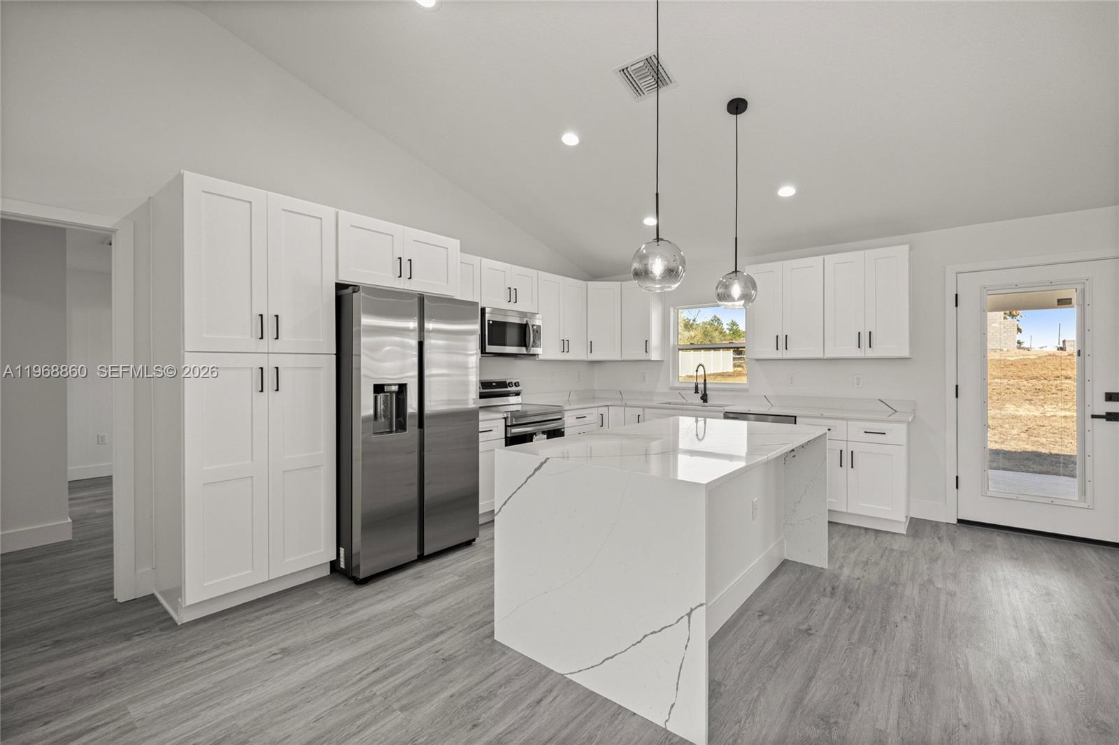 9989 SW 42nd Ave Ocala, FL 34476