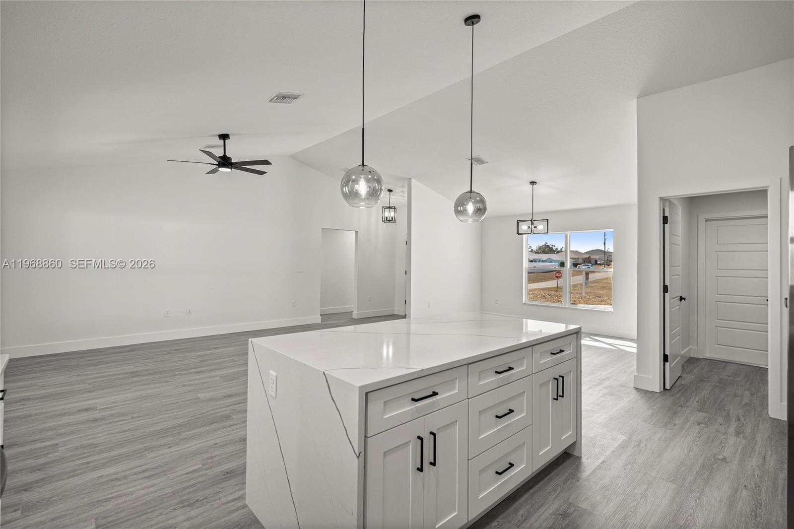 9989 SW 42nd Ave Ocala, FL 34476