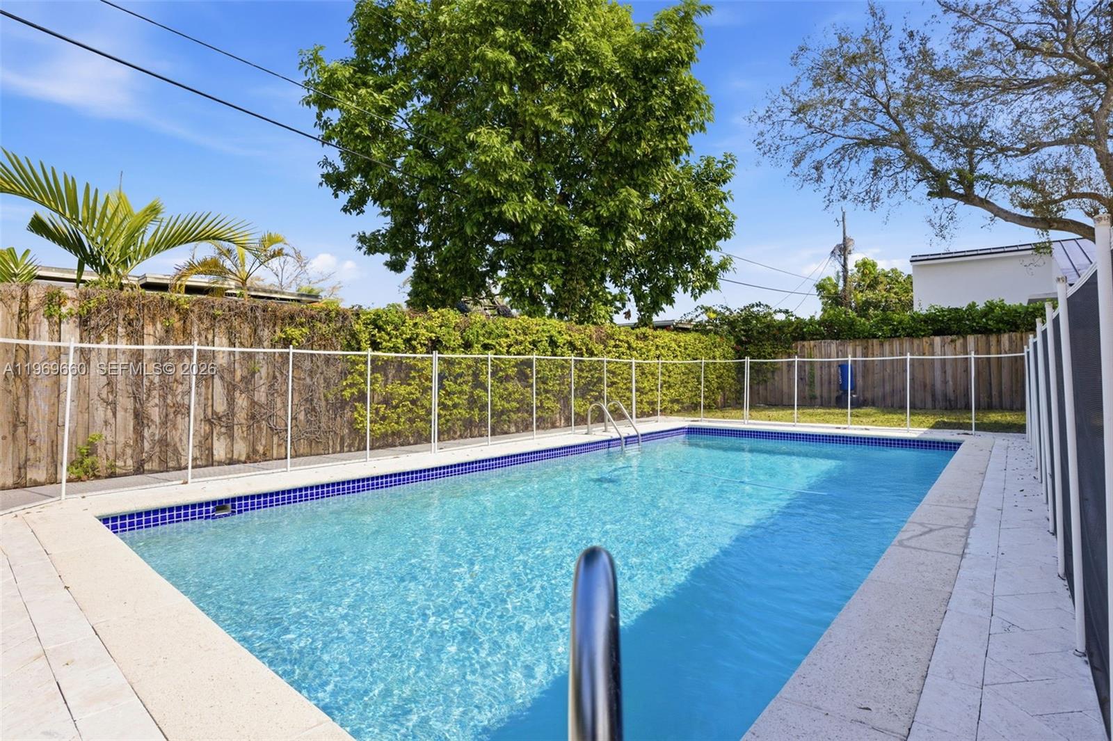 5851 SW 15th St West Miami, FL 33144