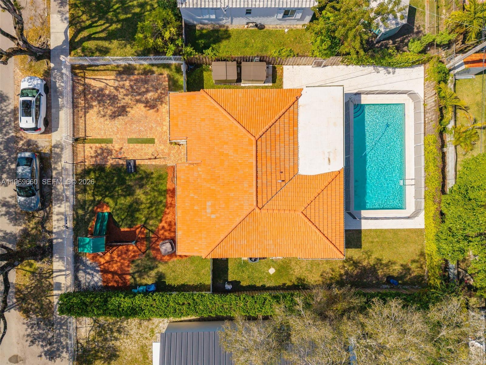 5851 SW 15th St West Miami, FL 33144