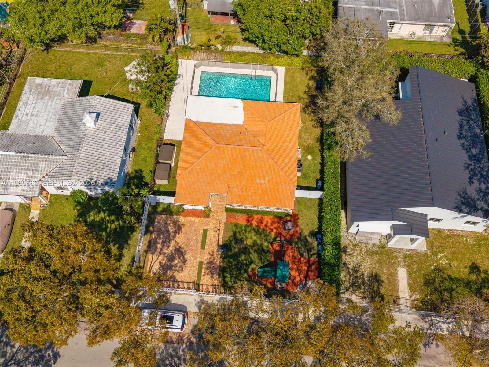 5851 SW 15th St West Miami, FL 33144