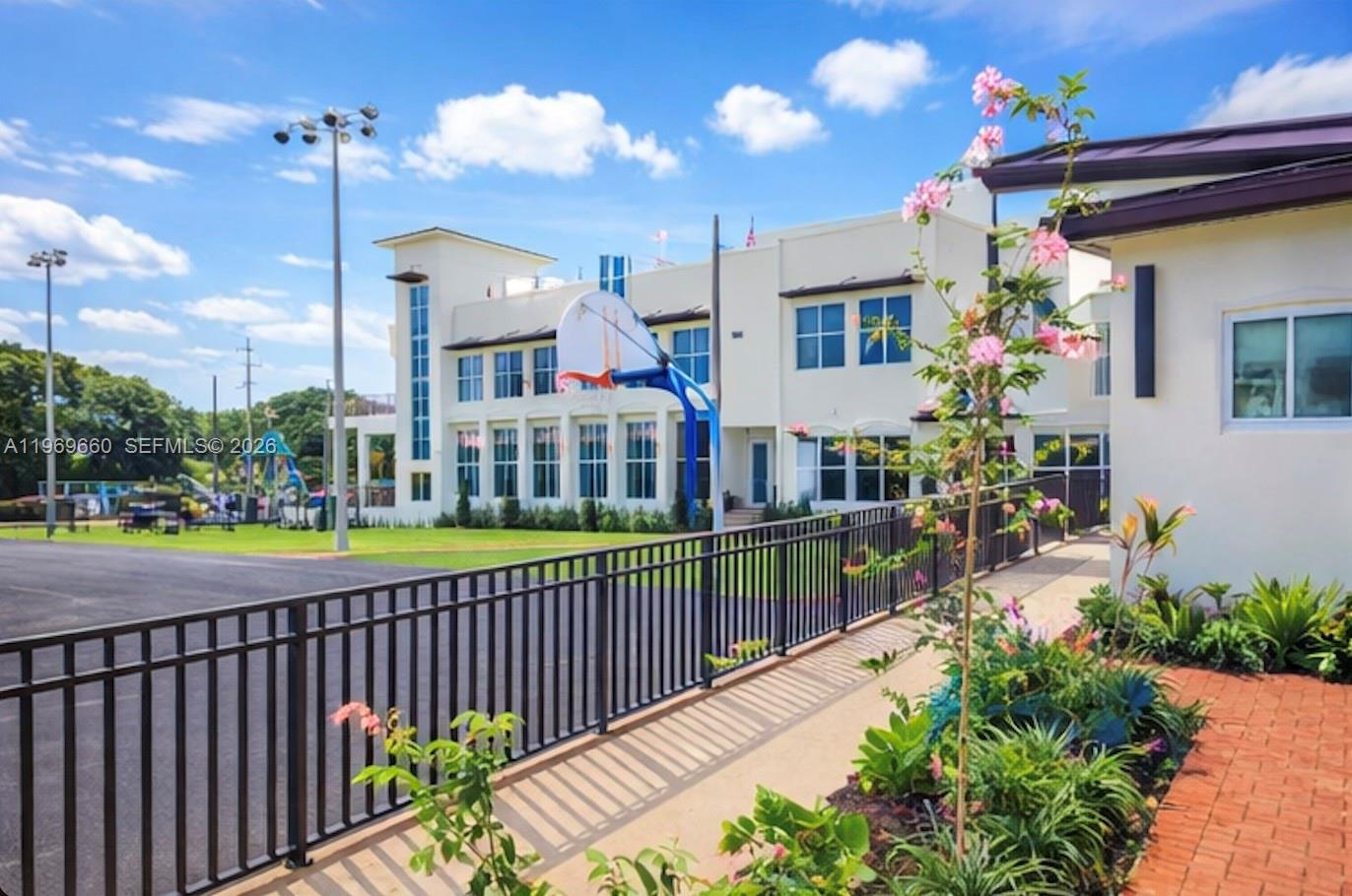 5851 SW 15th St West Miami, FL 33144