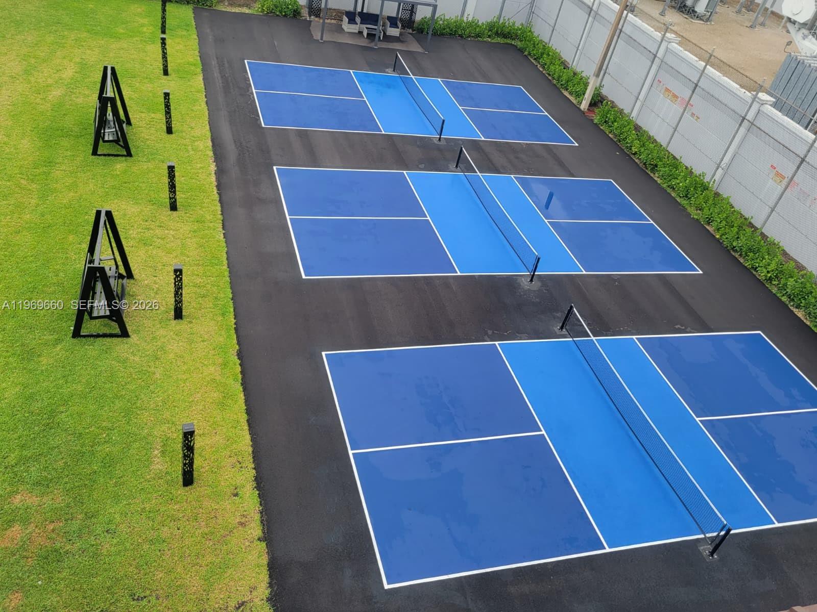 5851 SW 15th St West Miami, FL 33144