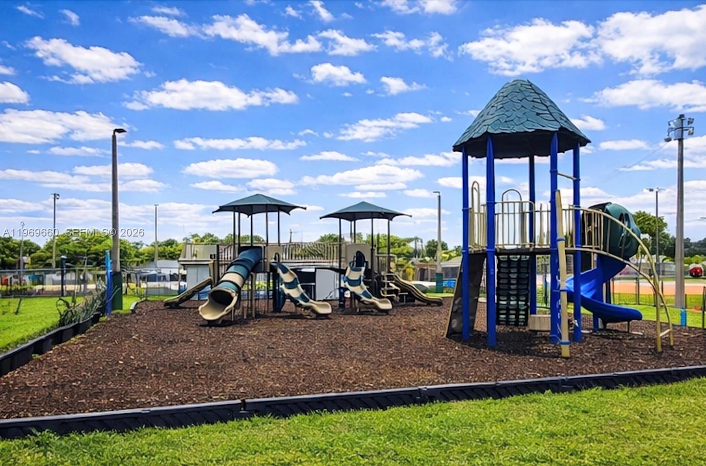 5851 SW 15th St West Miami, FL 33144