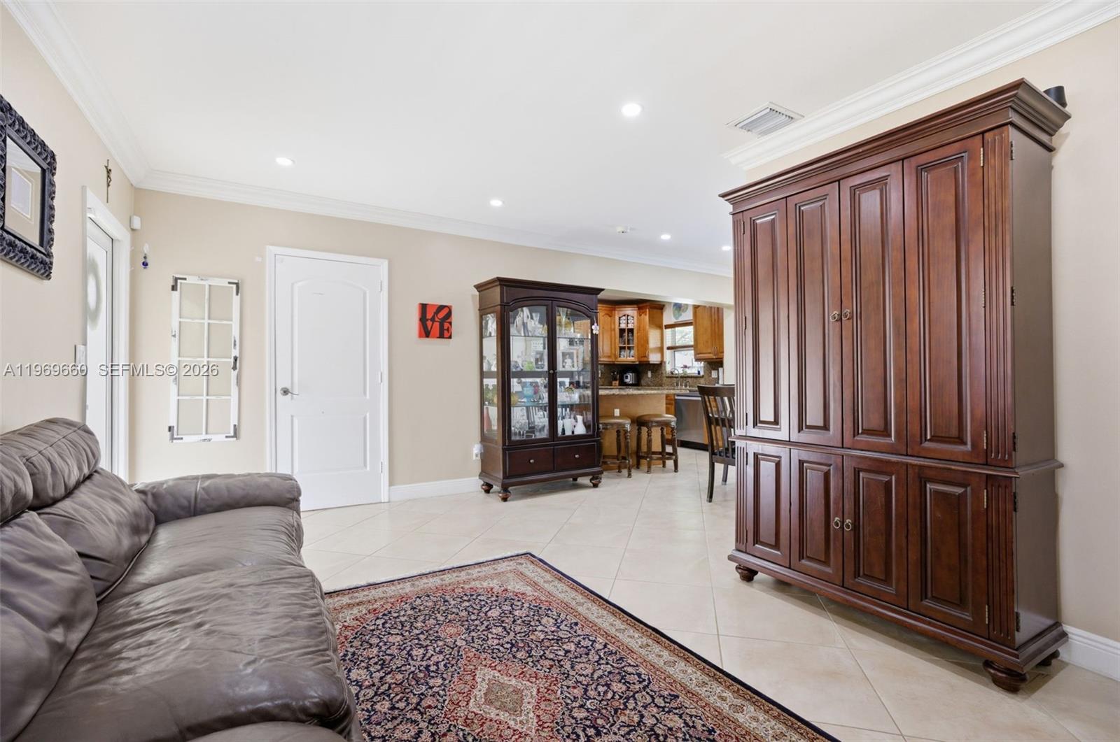 5851 SW 15th St West Miami, FL 33144