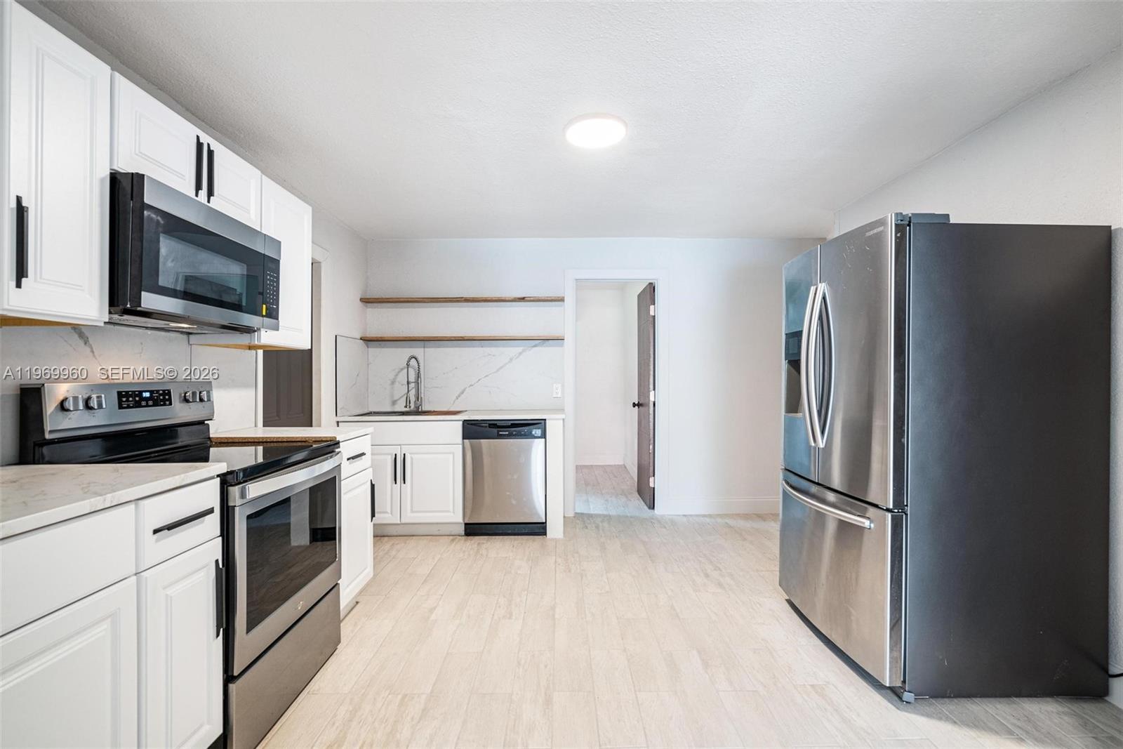 1523 NW 38th St Miami, FL 33142