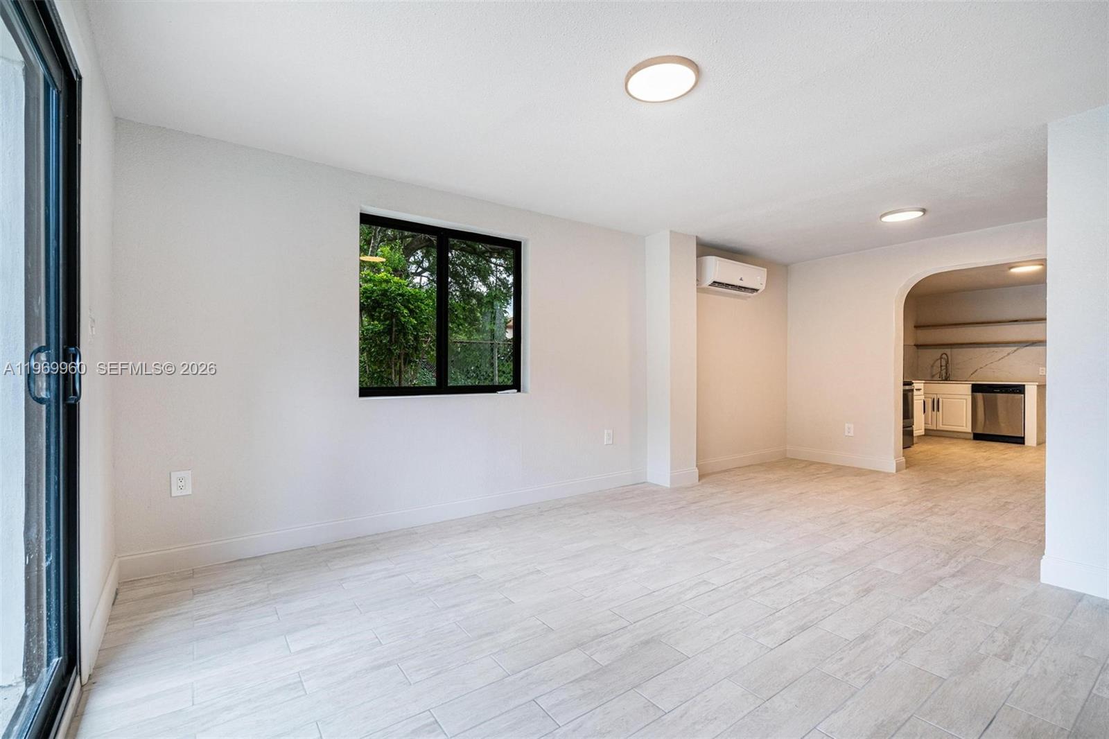 1523 NW 38th St Miami, FL 33142