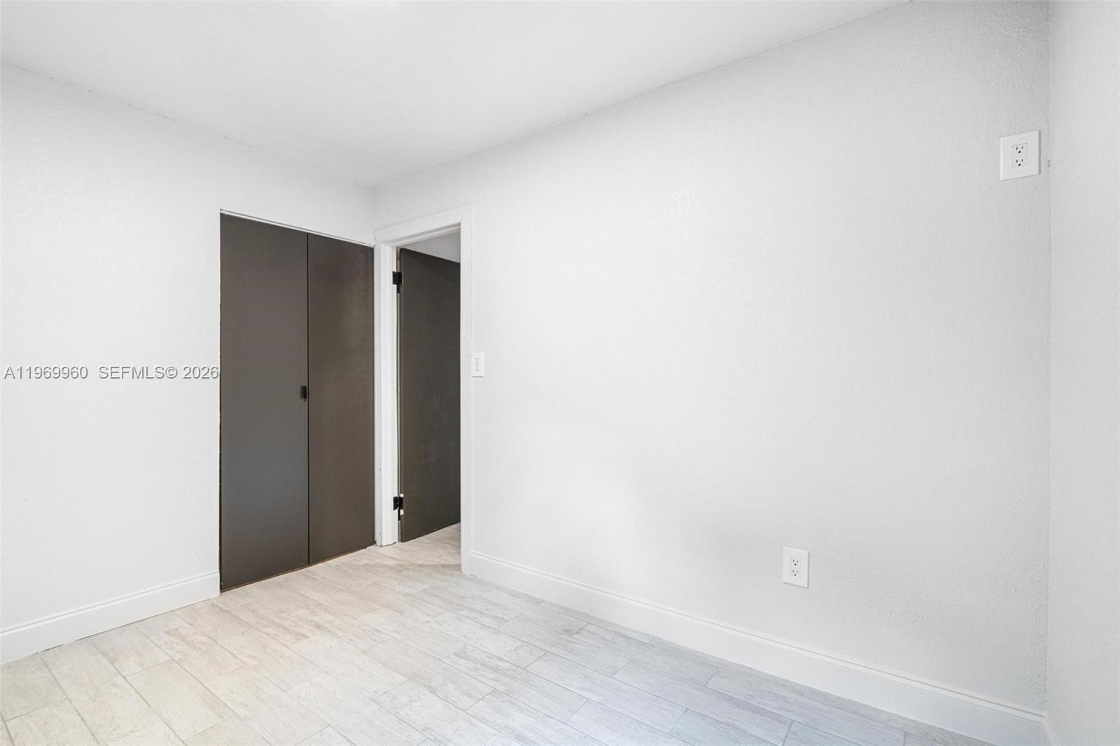 1523 NW 38th St Miami, FL 33142