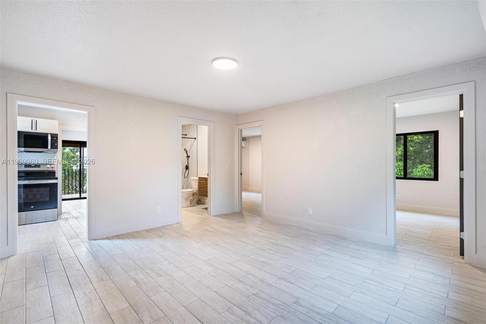 1523 NW 38th St Miami, FL 33142