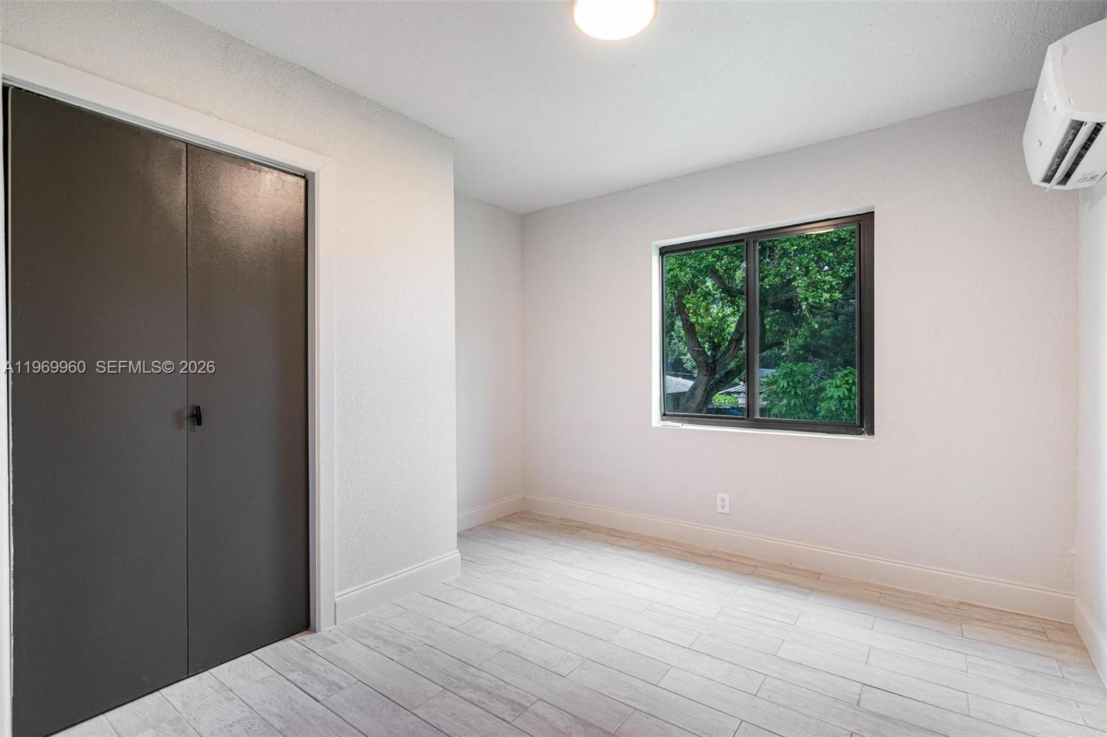 1523 NW 38th St Miami, FL 33142