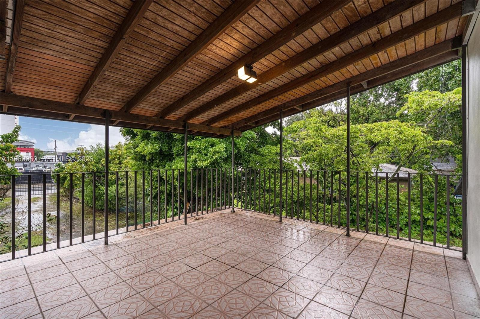 1523 NW 38th St Miami, FL 33142