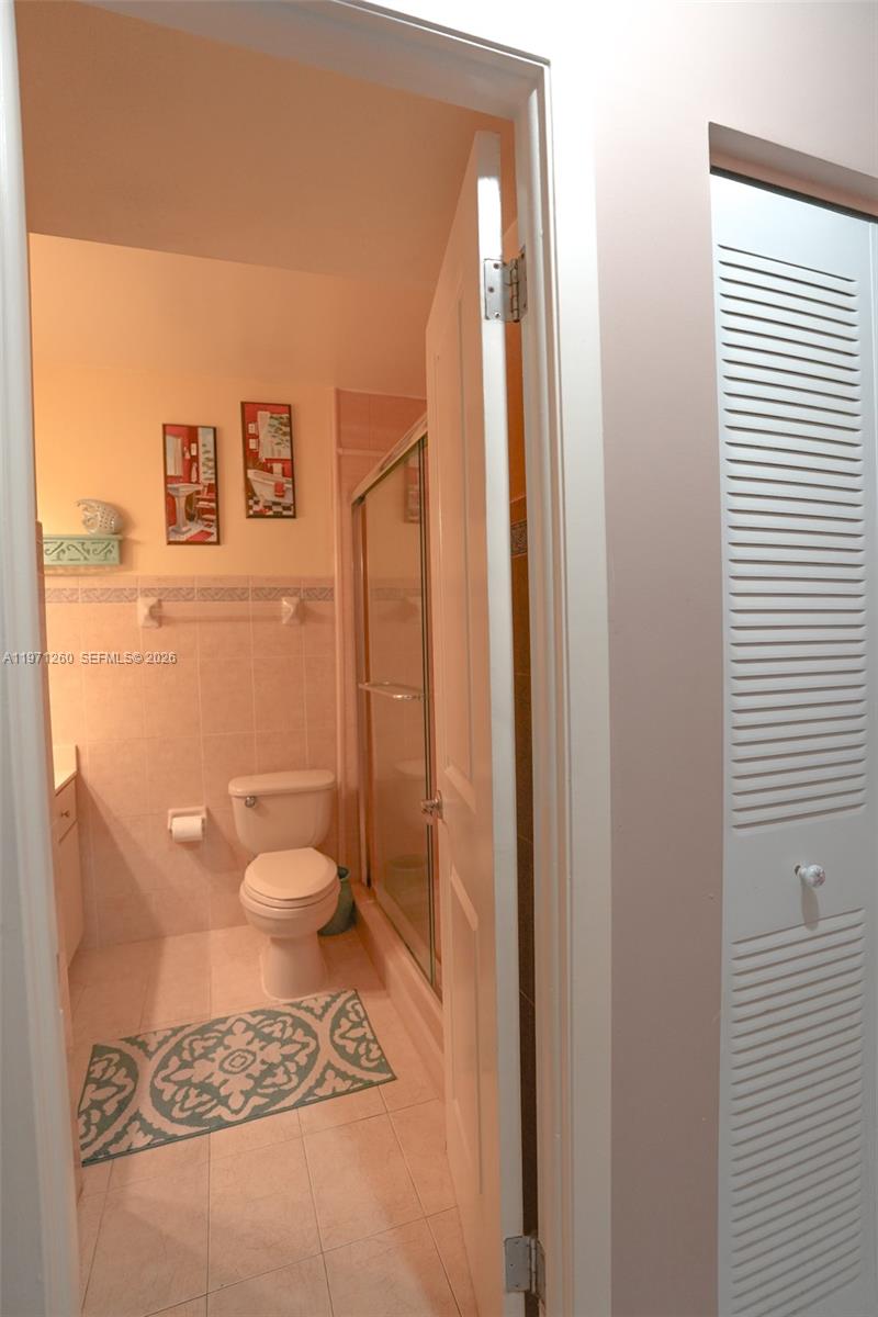 1159 W 40th St #16 Hialeah, FL 33012