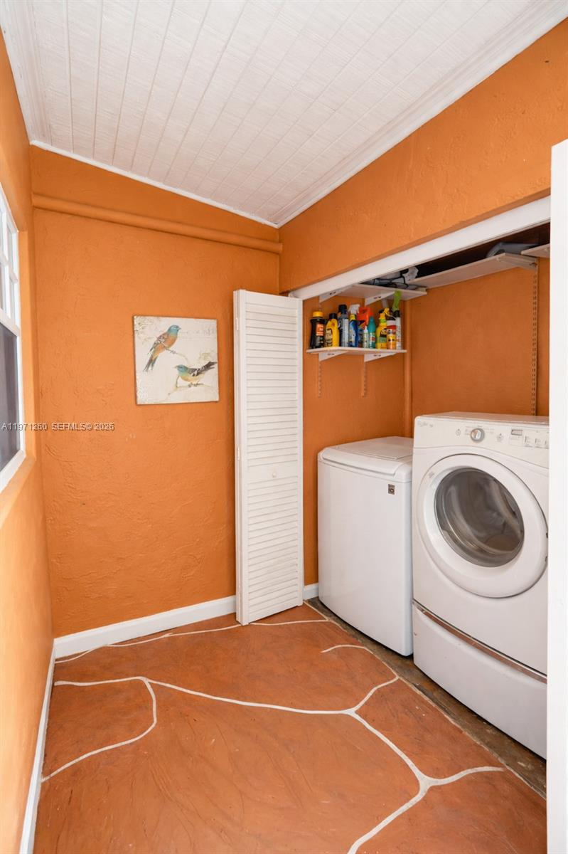 1159 W 40th St #16 Hialeah, FL 33012