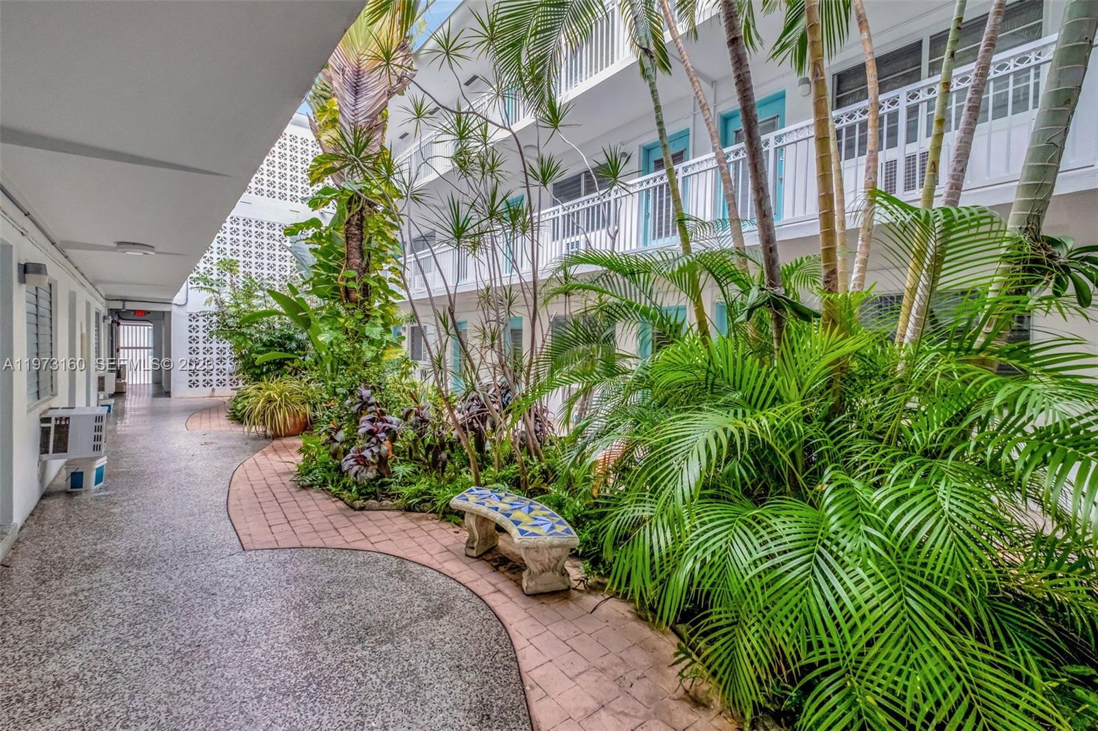350 Collins Ave #306 Miami Beach, FL 33139