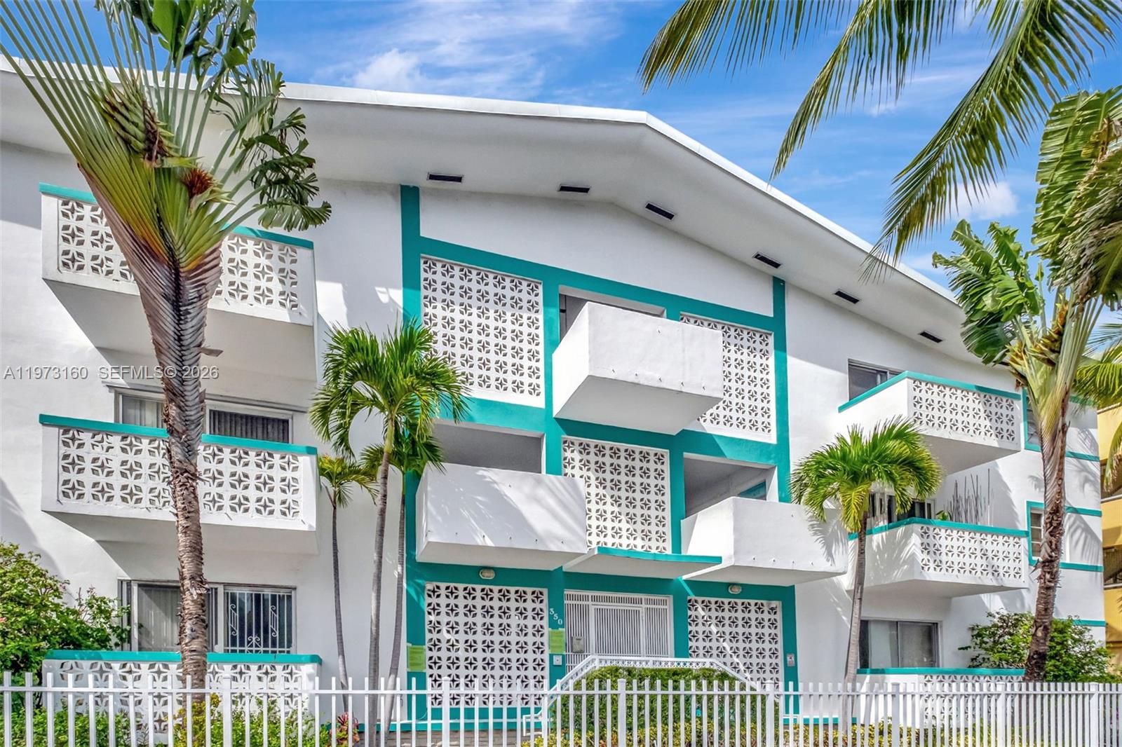 350 Collins Ave #306 Miami Beach, FL 33139