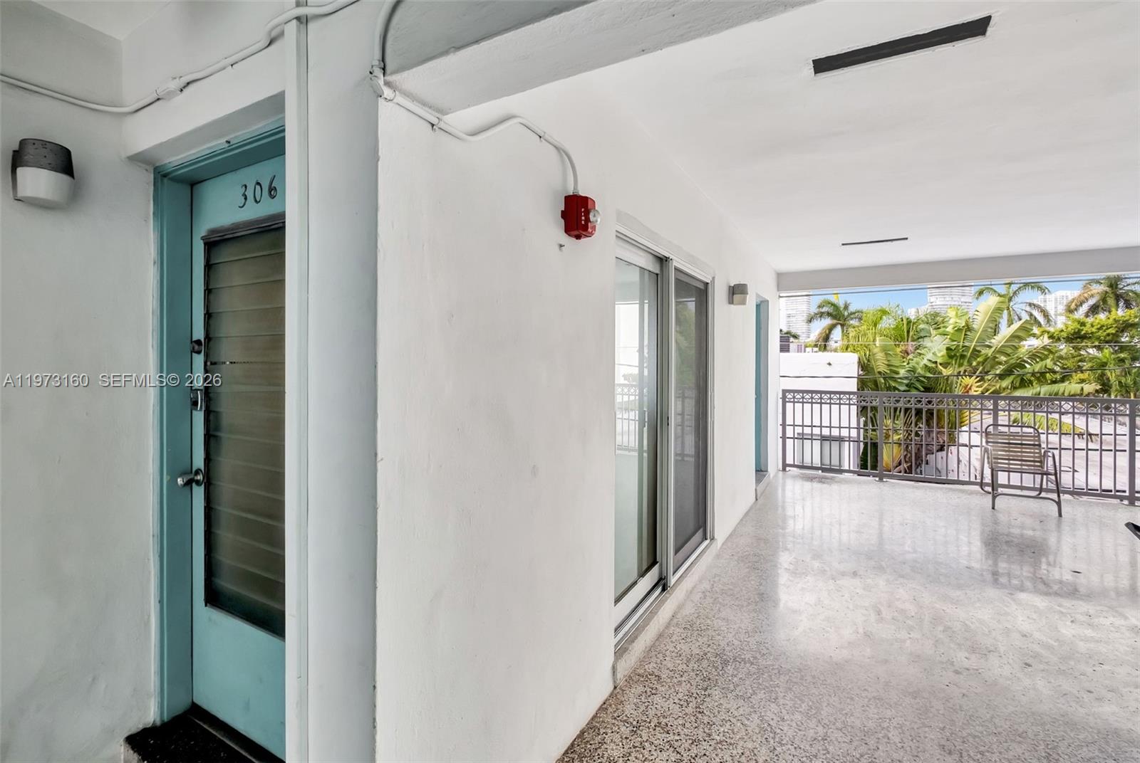350 Collins Ave #306 Miami Beach, FL 33139