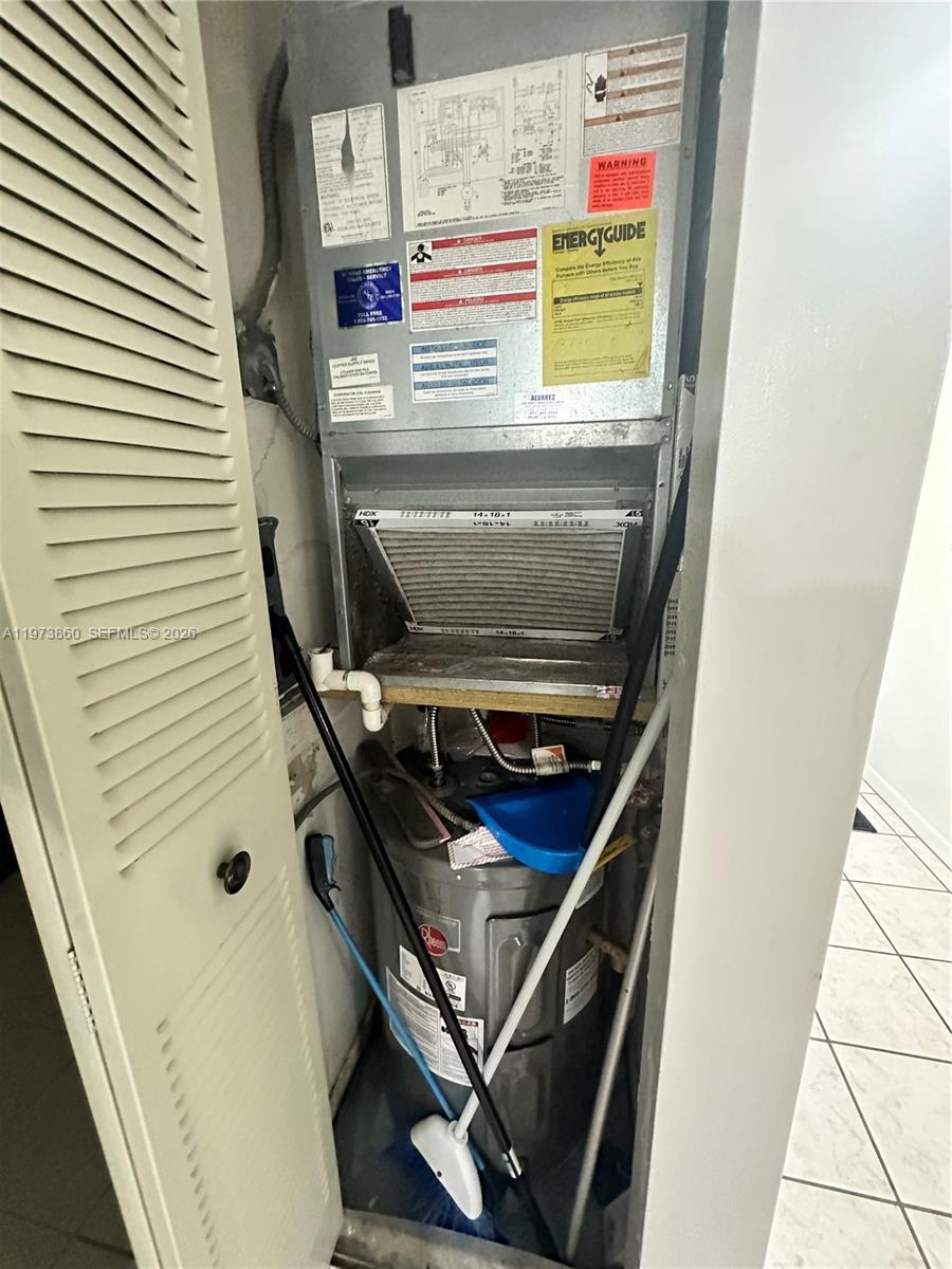 10434 Sunrise Lks Blvd #102 Sunrise, FL 33322