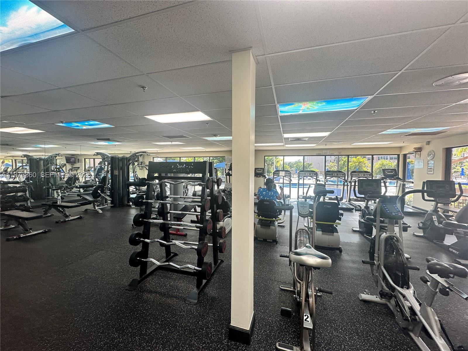 10434 Sunrise Lks Blvd #102 Sunrise, FL 33322