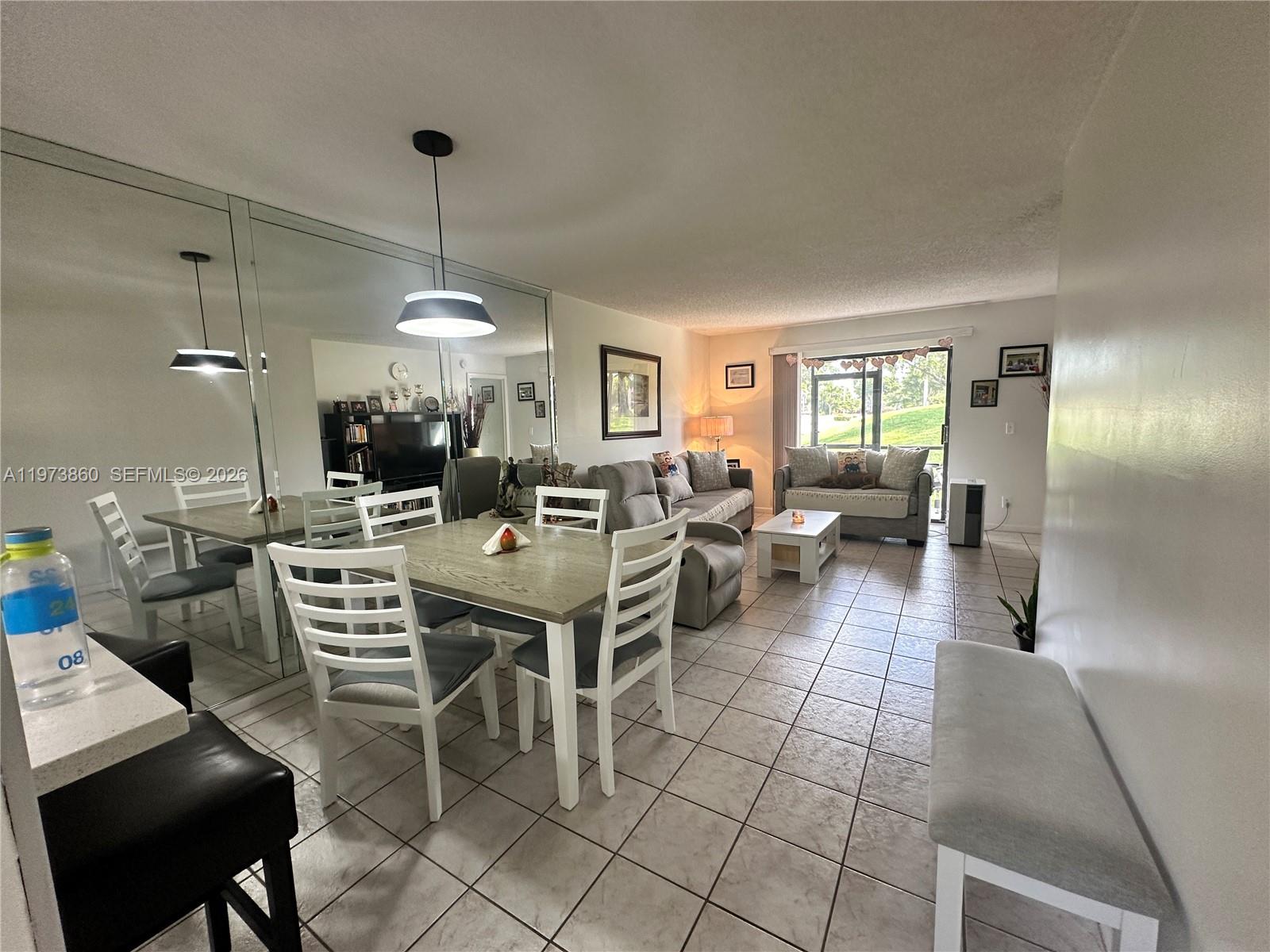 10434 Sunrise Lks Blvd #102 Sunrise, FL 33322