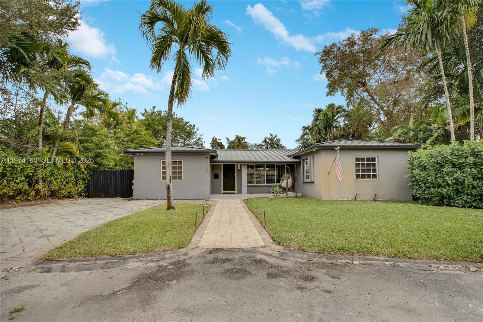 10659 NE 10th Pl Miami Shores, FL 33138