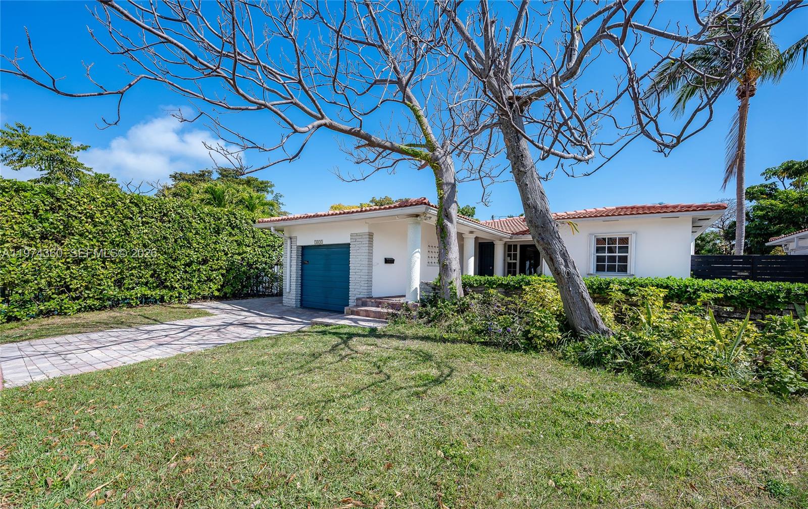 7027 Trouville Esplanade