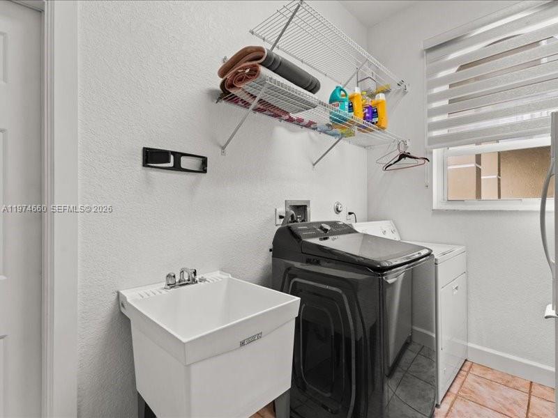 12343 NW 19th St Plantation, FL 33323