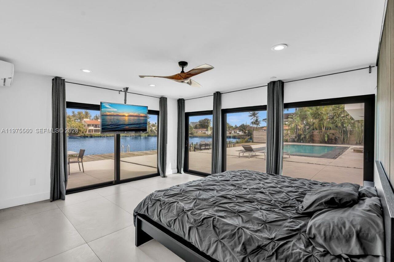 19801 NE 23rd Ave Miami, FL 33180