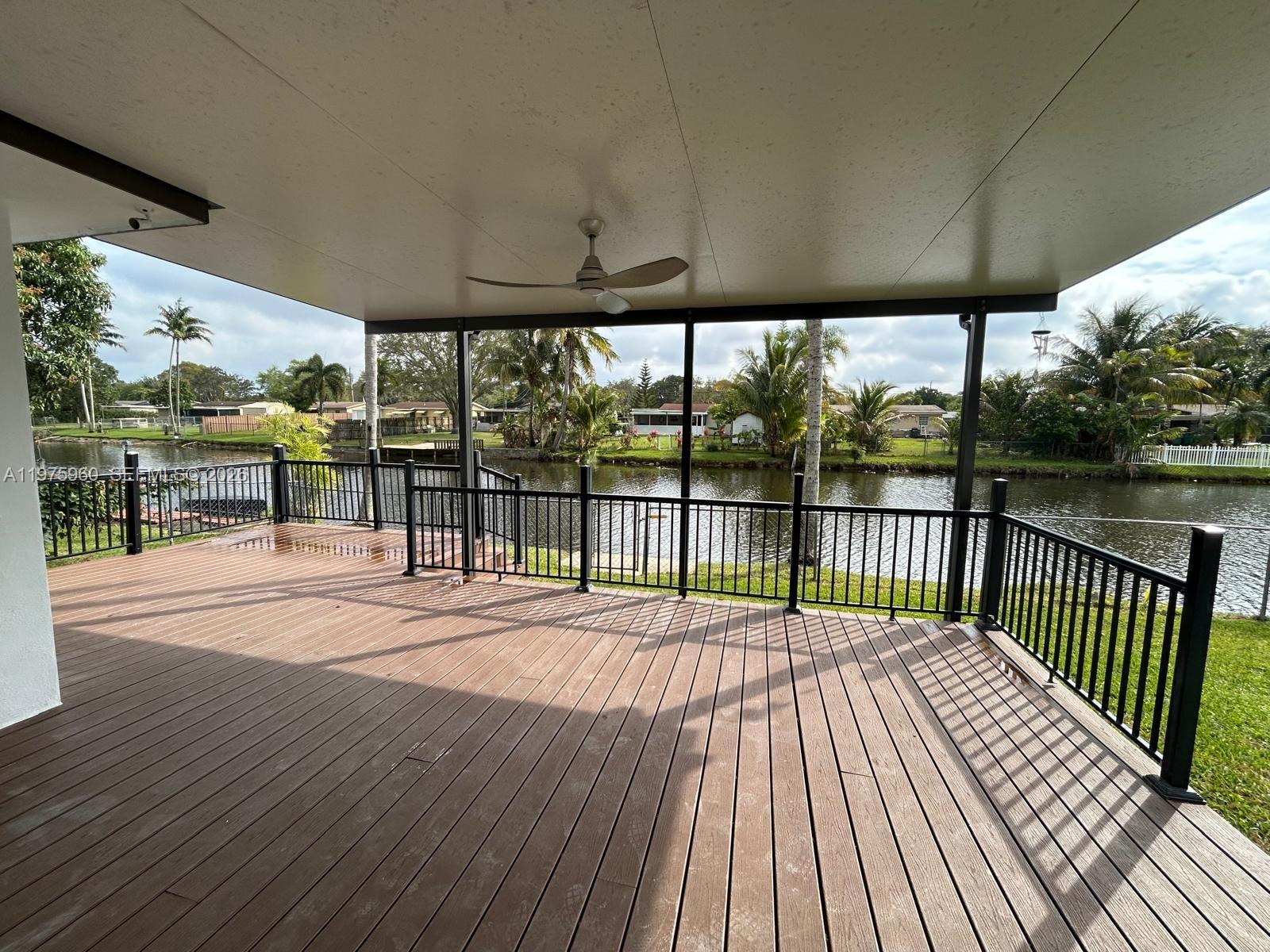 5032 SW 94th Ave Cooper City, FL 33328