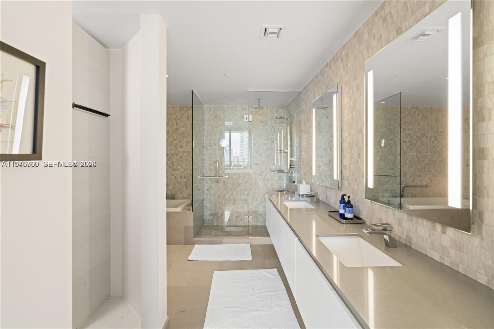 image Reach Brickell City Centre41