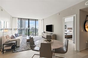 image Reach Brickell City Centre5