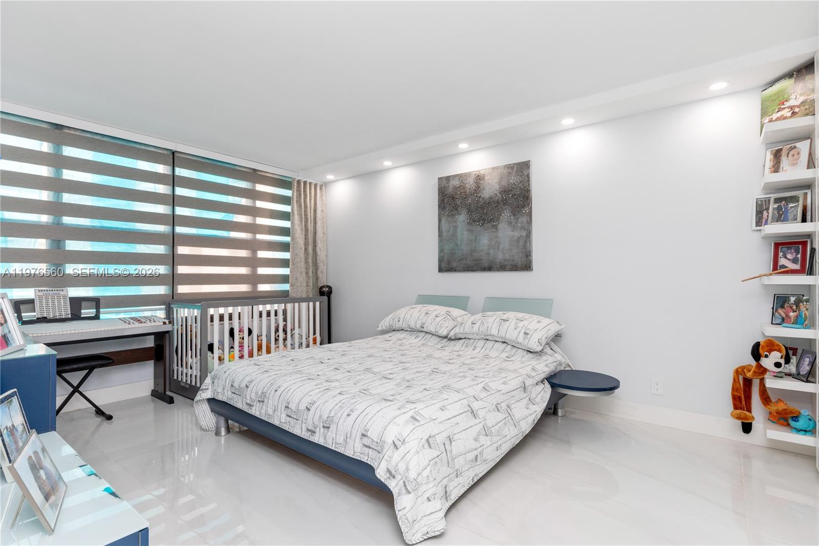 2500 Parkview Dr #1121 Hallandale Beach, FL 33009