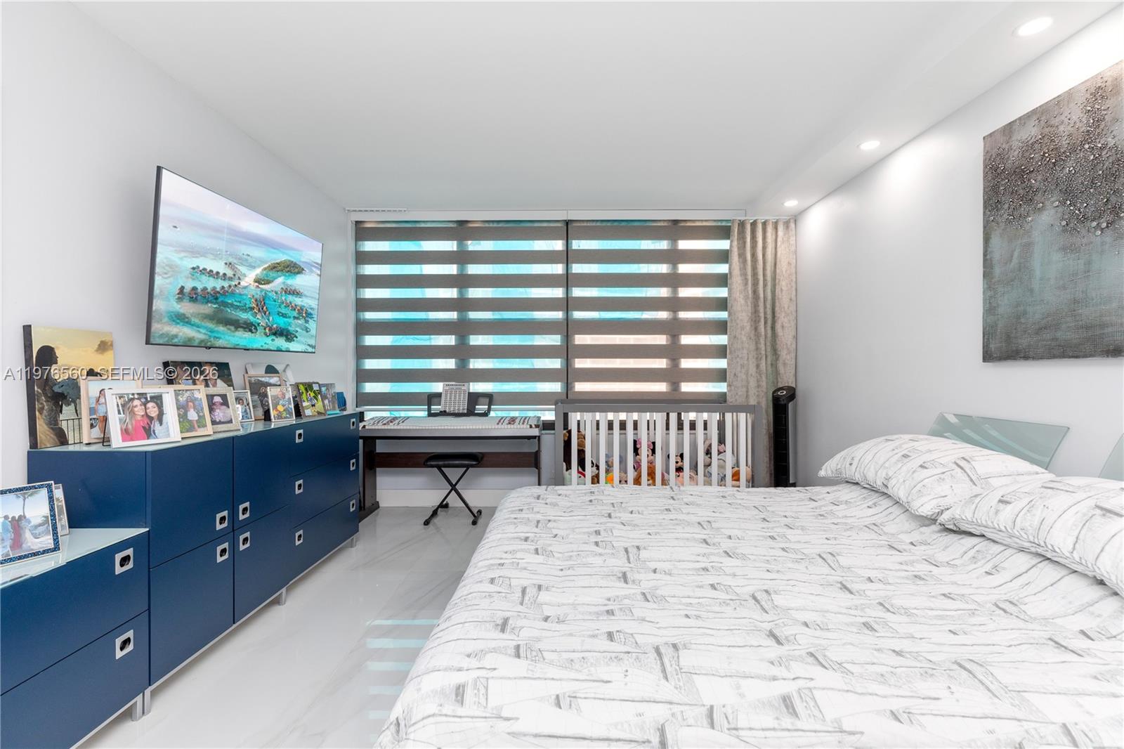 2500 Parkview Dr #1121 Hallandale Beach, FL 33009