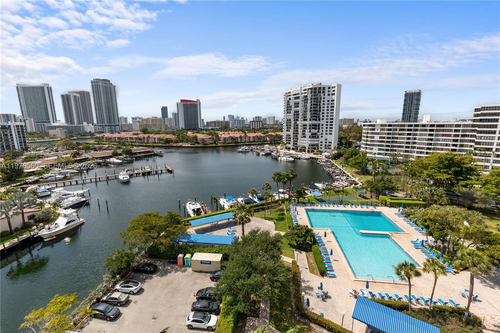 2500 Parkview Dr #1121 Hallandale Beach, FL 33009