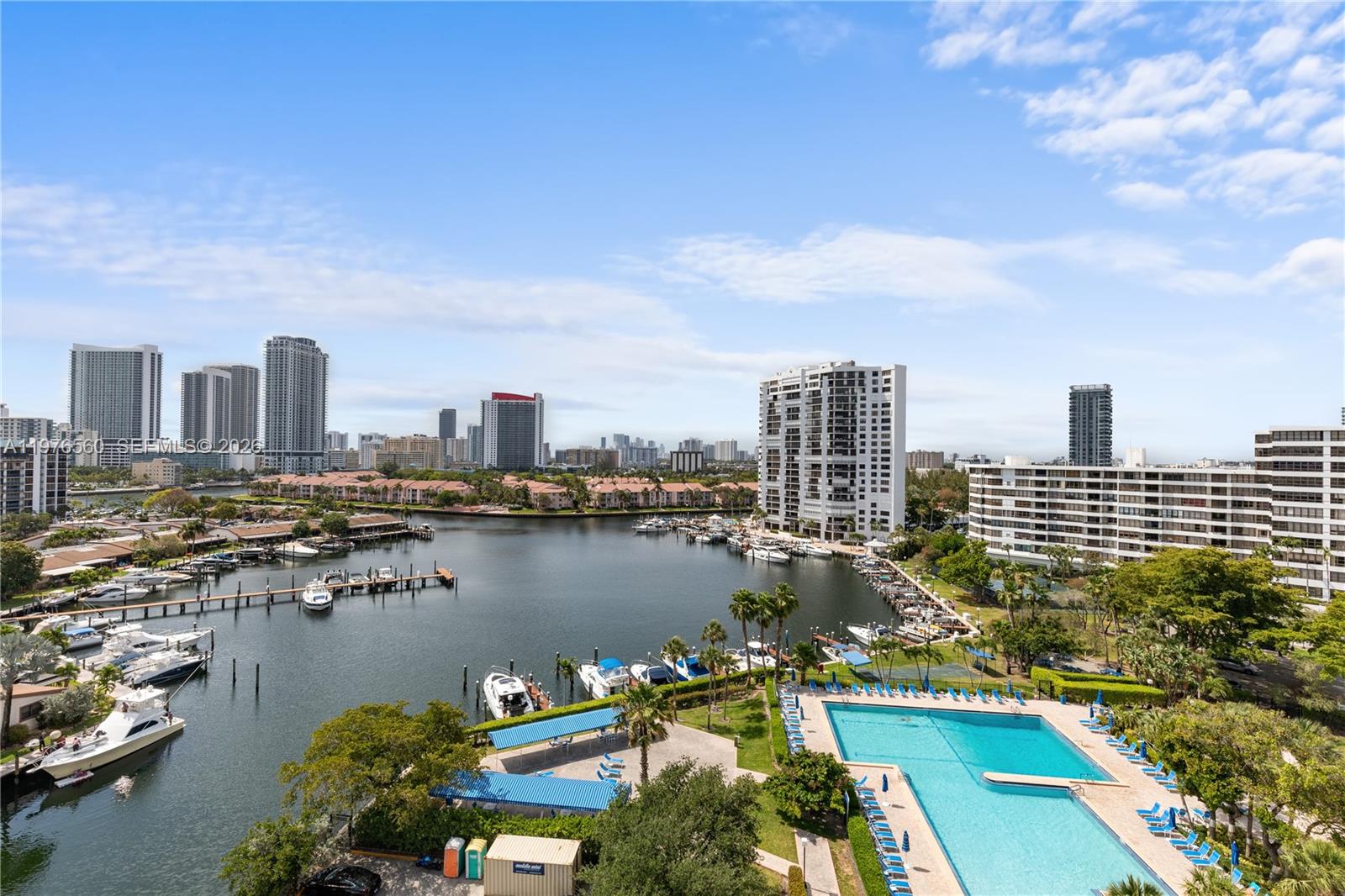 2500 Parkview Dr #1121 Hallandale Beach, FL 33009