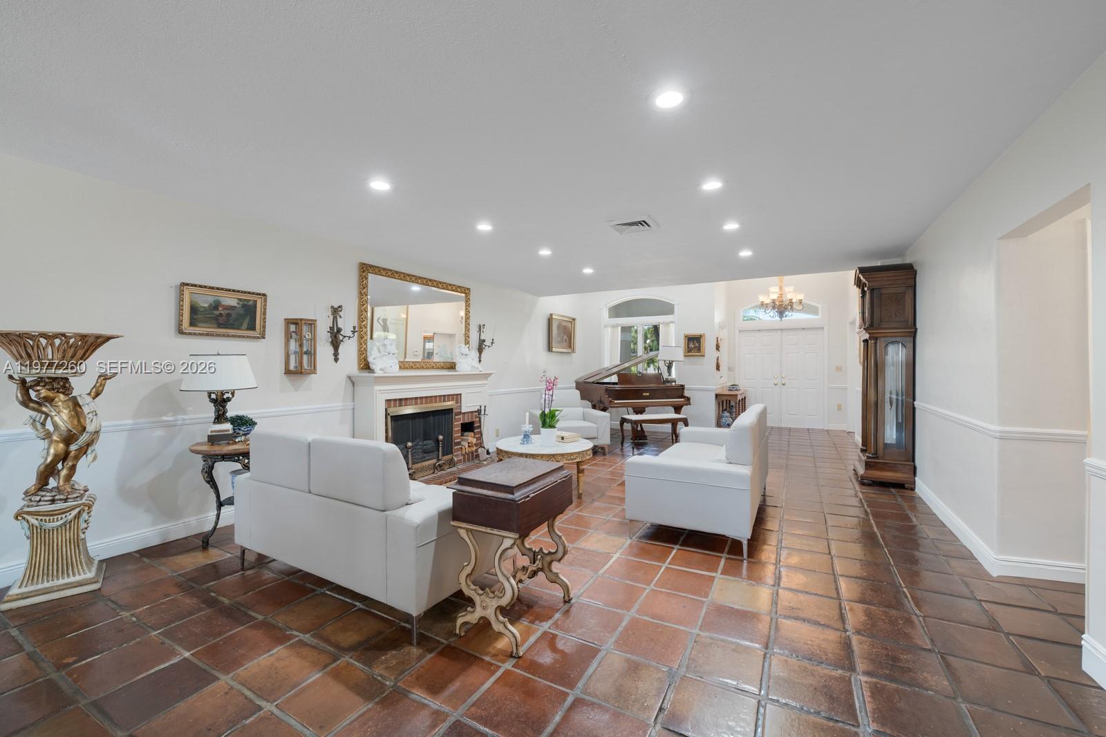 2046 NE 15th St Fort Lauderdale, FL 33304