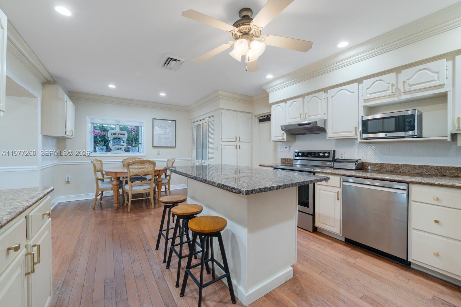 2046 NE 15th St Fort Lauderdale, FL 33304