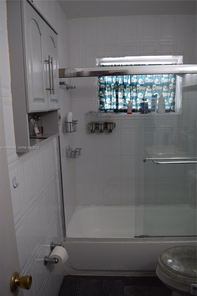 5317 Van Buren St Hollywood, FL 33021