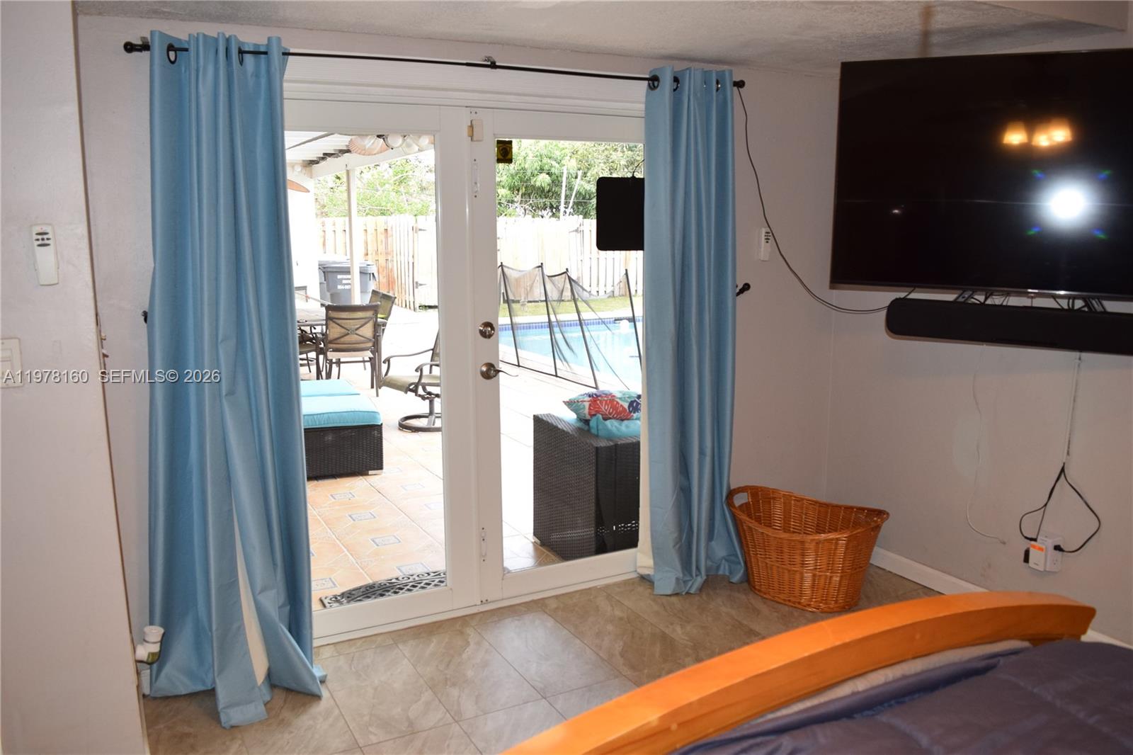 5317 Van Buren St Hollywood, FL 33021