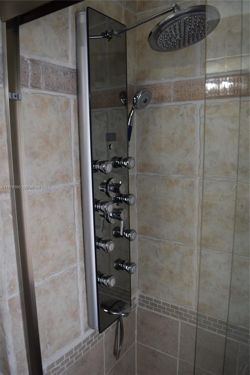 5317 Van Buren St Hollywood, FL 33021