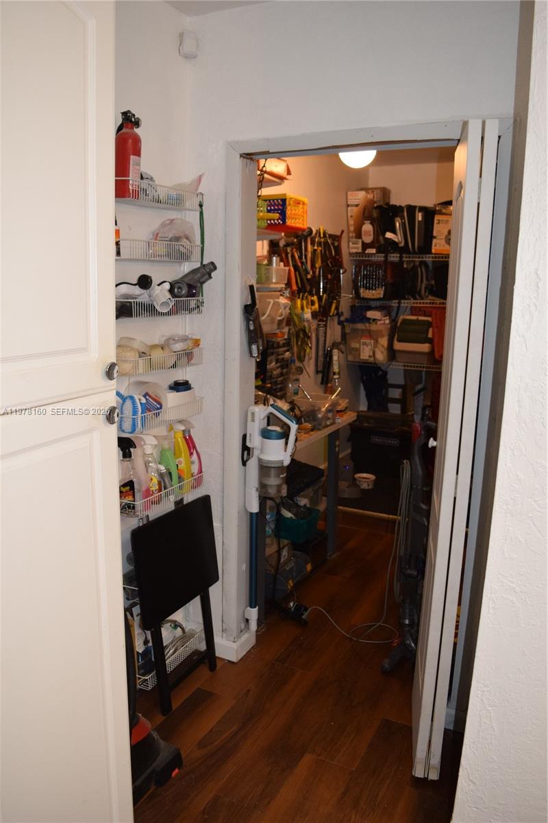 5317 Van Buren St Hollywood, FL 33021