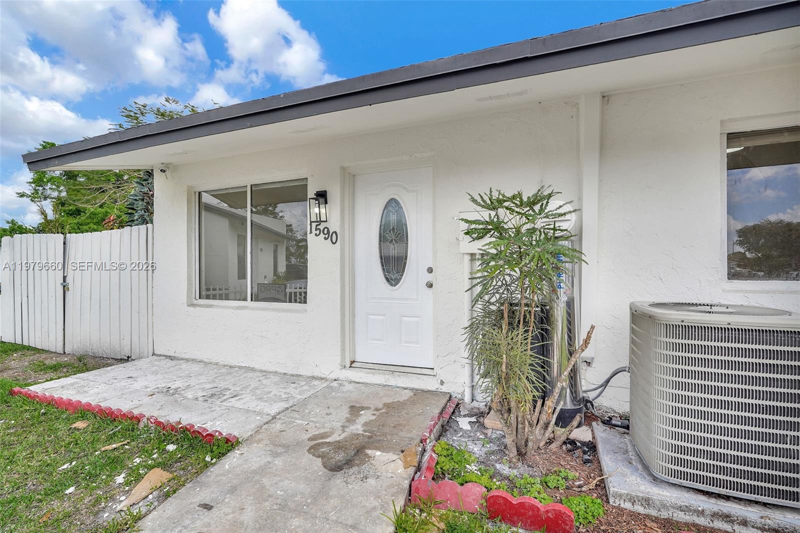 1590 Kia Dr Homestead, FL 33033