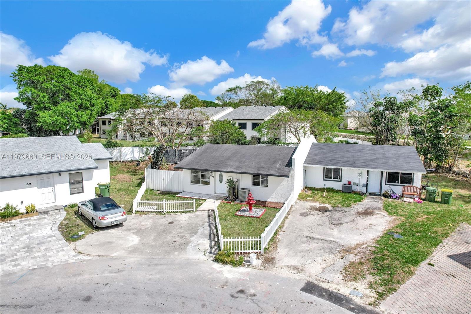 1590 Kia Dr Homestead, FL 33033