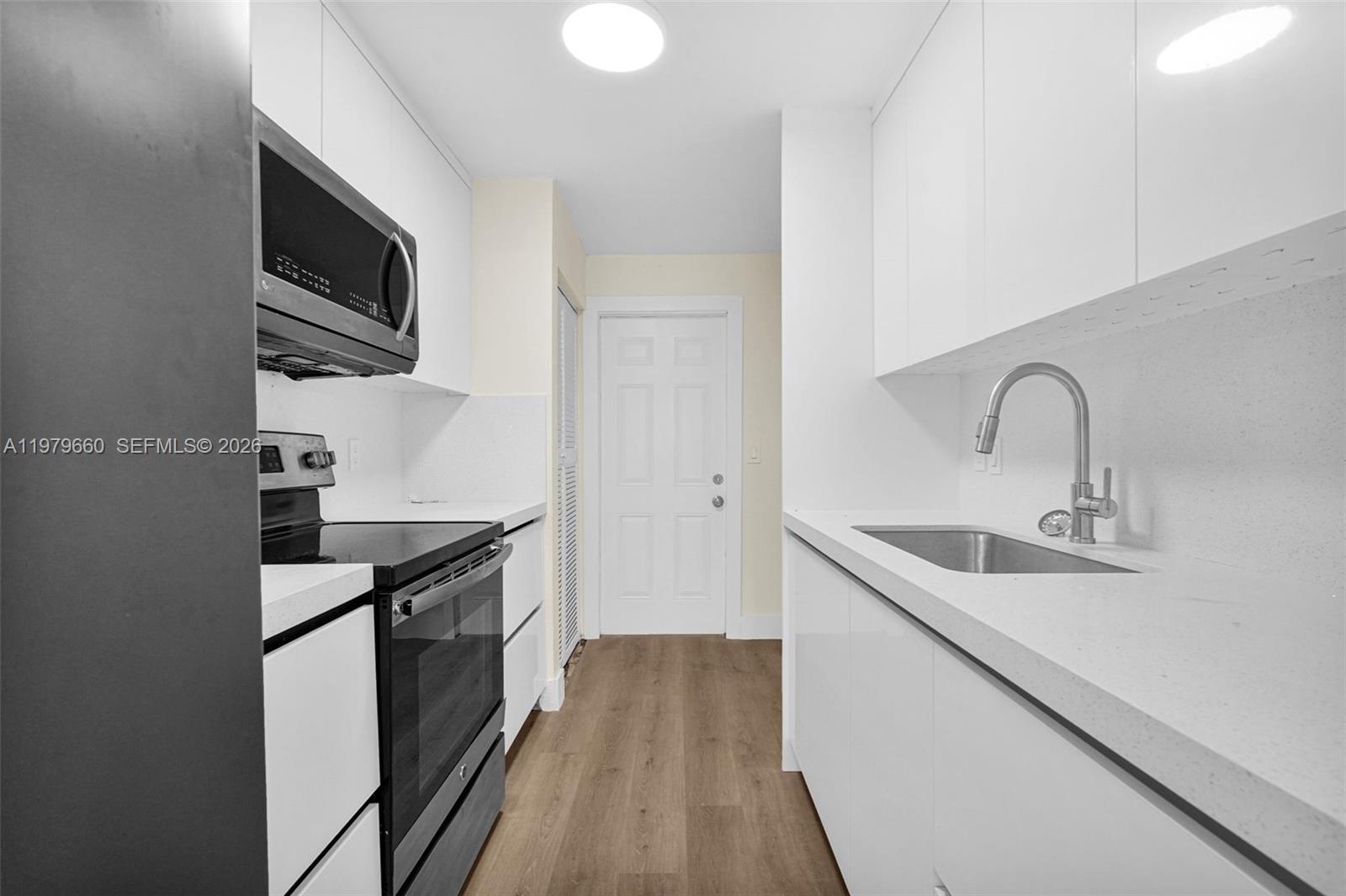 1590 Kia Dr Homestead, FL 33033